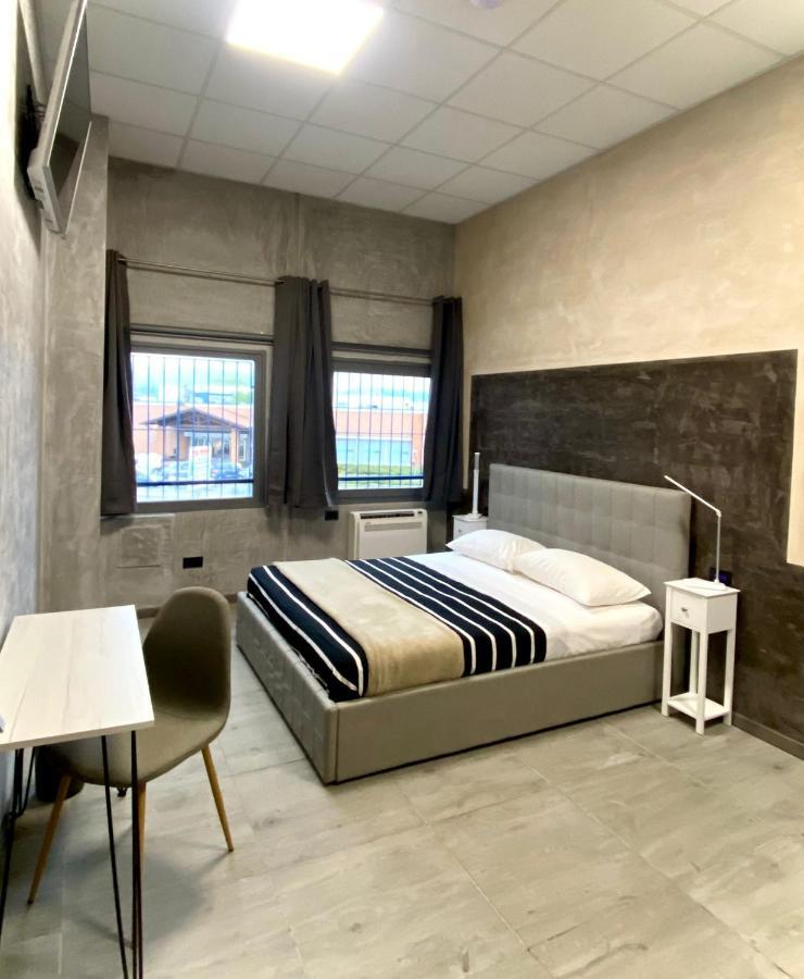 Hotel Tech Брембате Екстер'єр фото