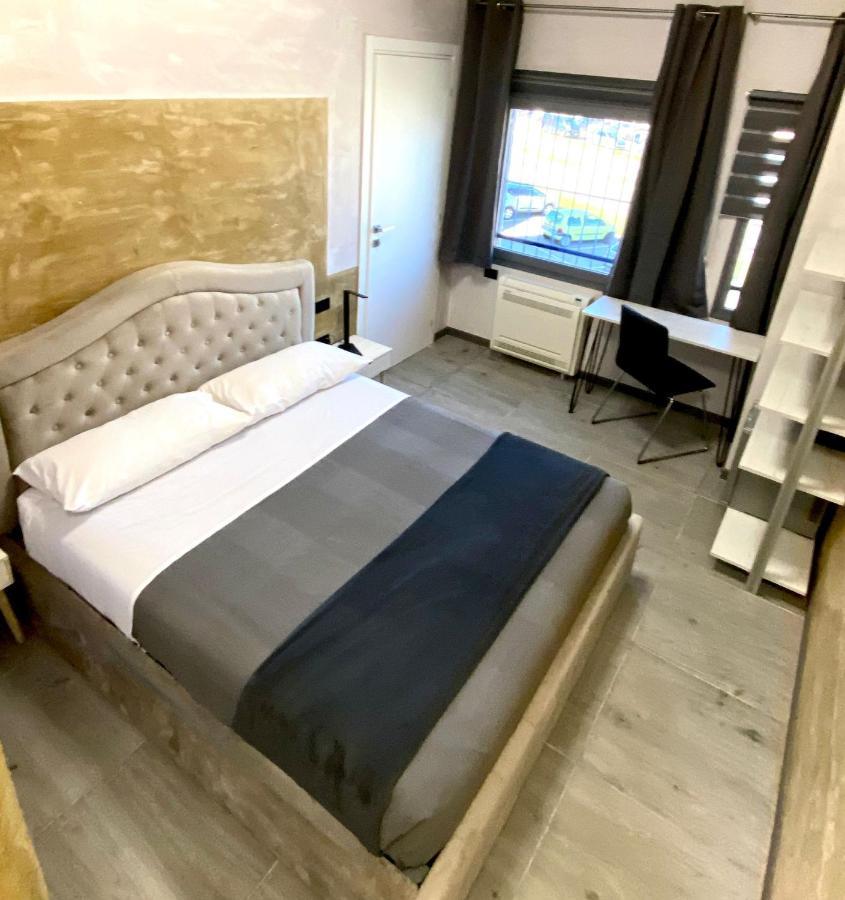 Hotel Tech Брембате Екстер'єр фото