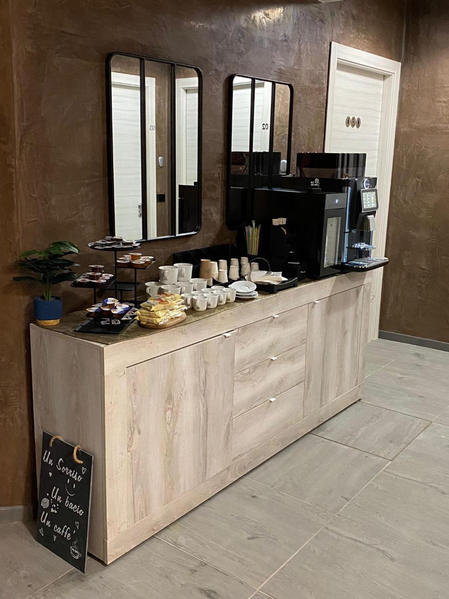 Hotel Tech Брембате Екстер'єр фото