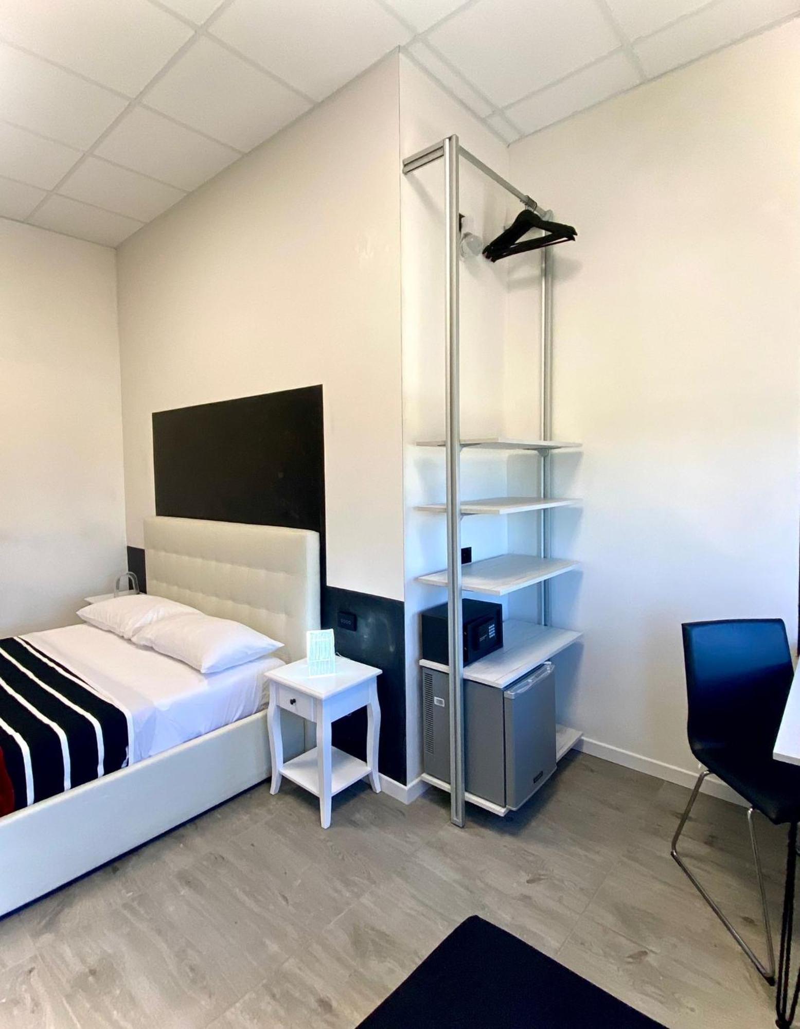 Hotel Tech Брембате Екстер'єр фото